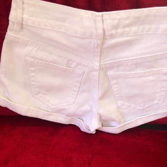 Bullhead  high rise shorts S 22 NWOT - Picture 2 of 5
